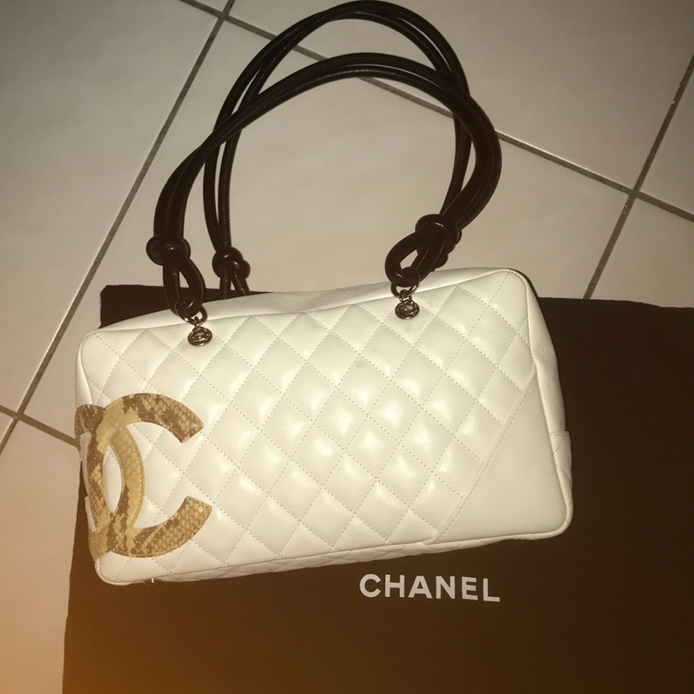 💯 percent authentic Chanel bowling bag.